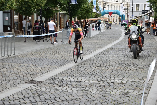 仅展现了她 仅展现了她